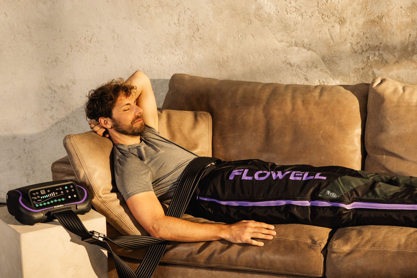 Flowell SPORT DELUXE Compression Massage Pants | Athletic Recovery System
