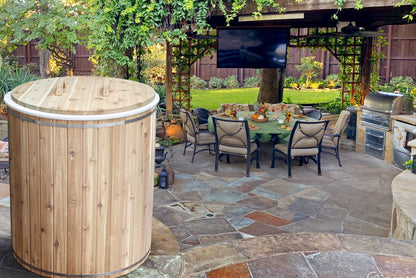 The Baltic Cold Plunge Tub by Leisurecraft – Canadian-Made Cedar Barrel, HDPE Liner, 132-Gallon Capacity