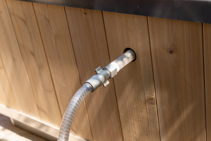 The Polar Plunge Tub by Leisurecraft – Canadian-Made, Cedar Exterior, Stainless Steel or HDPE Interior