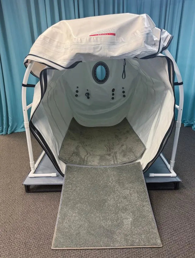 Summit to Sea Grand Dive Pro Plus hyperbaric chamber platform