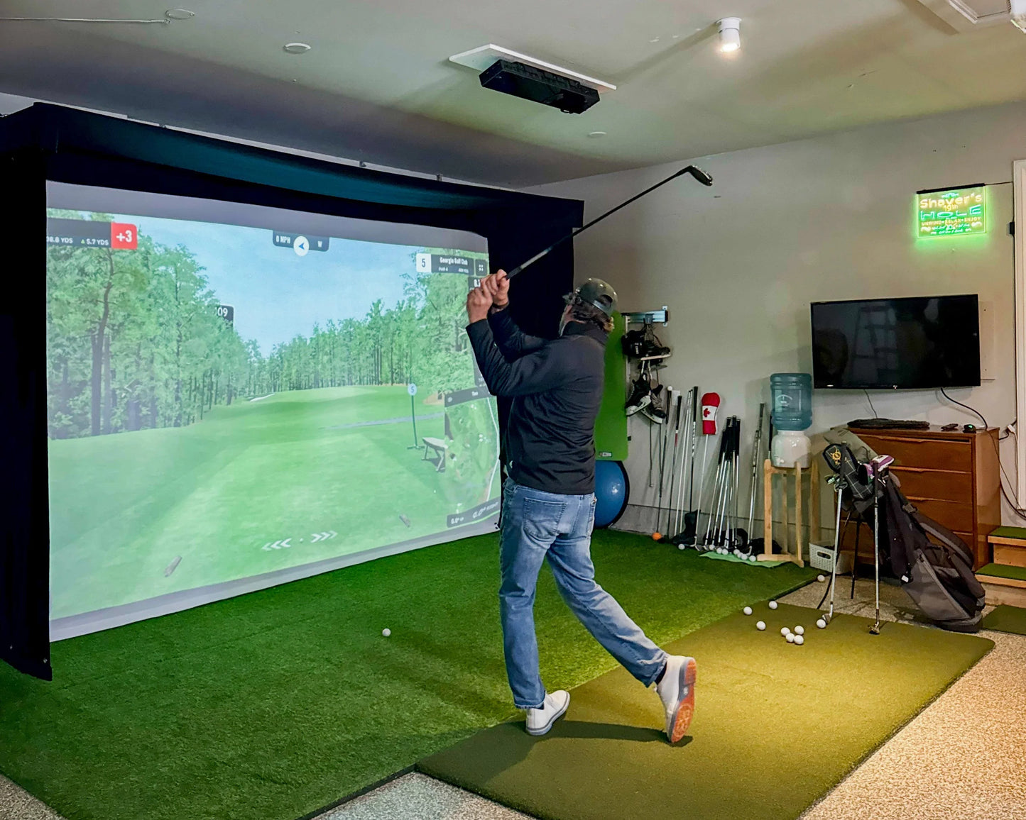 SportScreen Vanish LITE Hybrid-Retractable Golf Enclosure